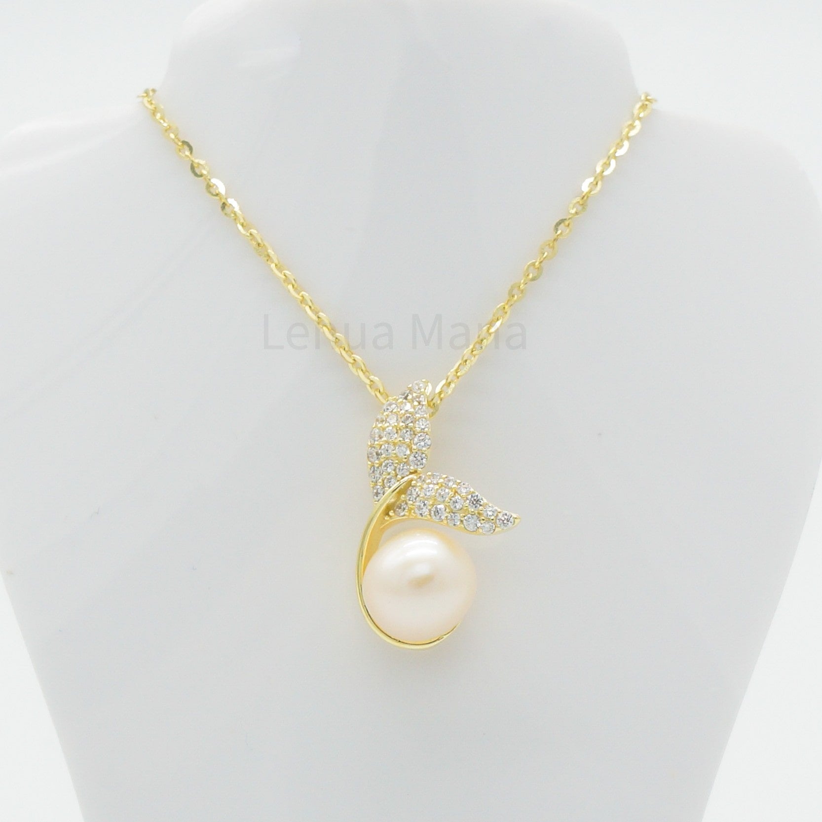 925 Silver CZ Freshwater Pearl Whale Tail Necklace, CZ Necklace, Cubic Zirconia Necklace, 925 Sterling Silver Jewelry, Freshwater Pearl Whale Tail Necklace