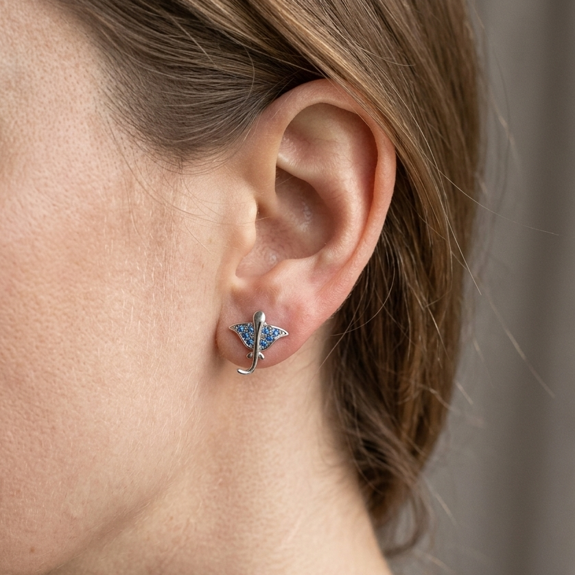 Hawaiian Manta Ray Blue Topaz Pavé Stud Earrings - 925 Sterling Silver