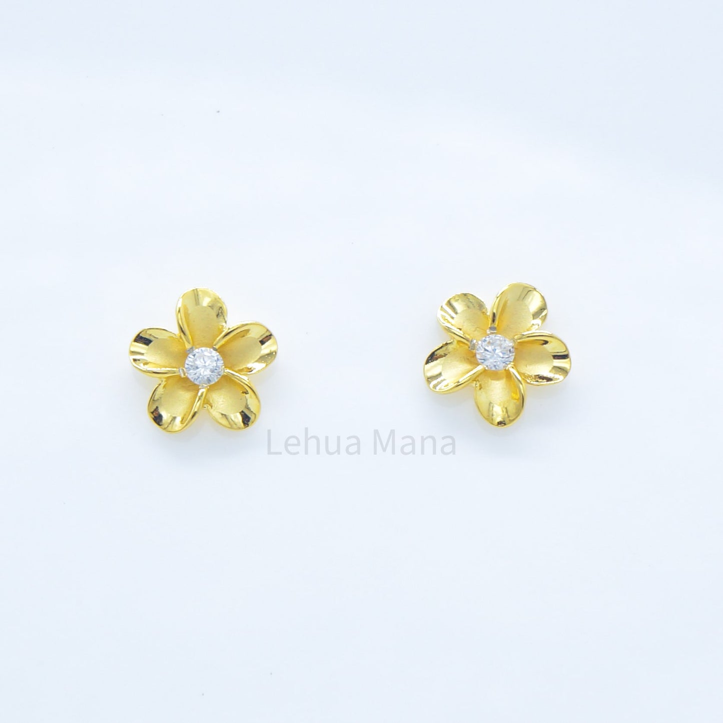 925 Sterling Silver Plumeria Flower Stud Earrings (with Cubic Zirconia)