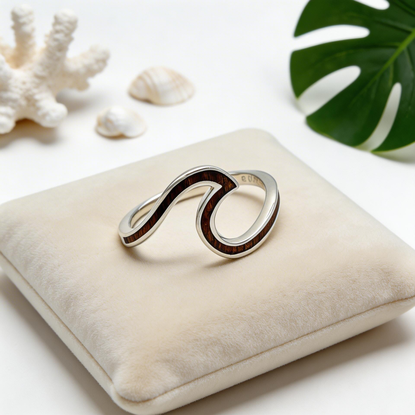 925 Sterling Silver Natural Hawaiian Koa Wood Ocean Wave Band Ring
