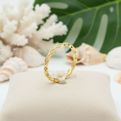 925 Sterling Silver Gold Plated Eternity Vine Cubic Zirconia Band Ring