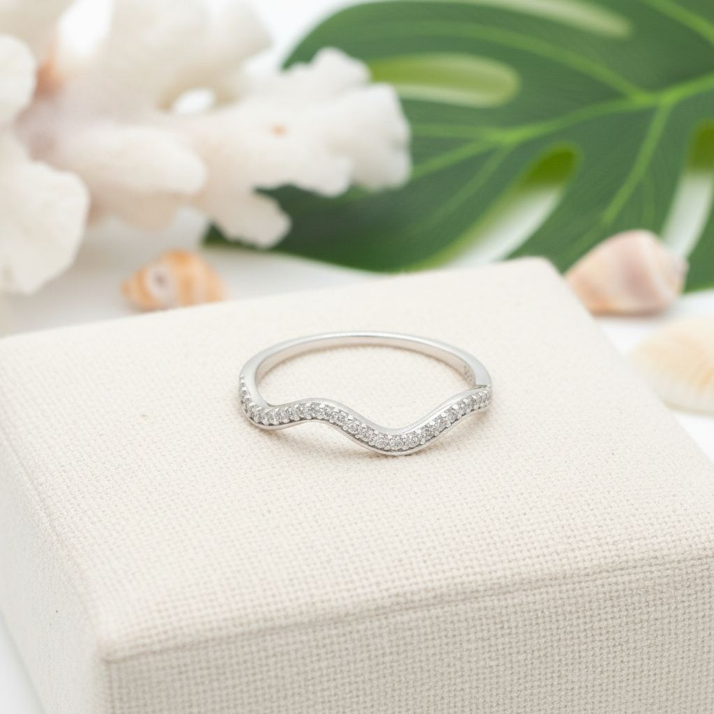 925 Sterling Silver Hawaiian Ocean CZ Line Wave Band Ring