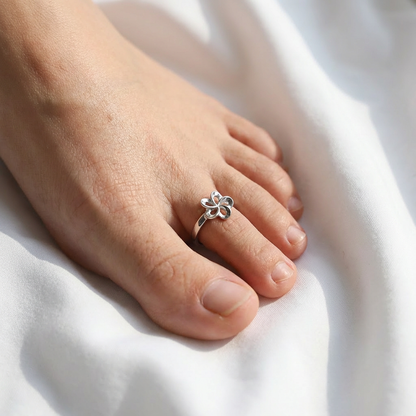 Adjustable Flower Cutout Toe Cuff Ring - 925 Sterling Silver